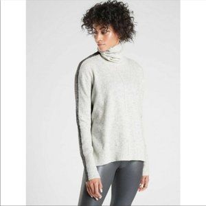 ATHLETA Ivory Gray Color Block Merino Wool 'Transit' Turtleneck Sweater M